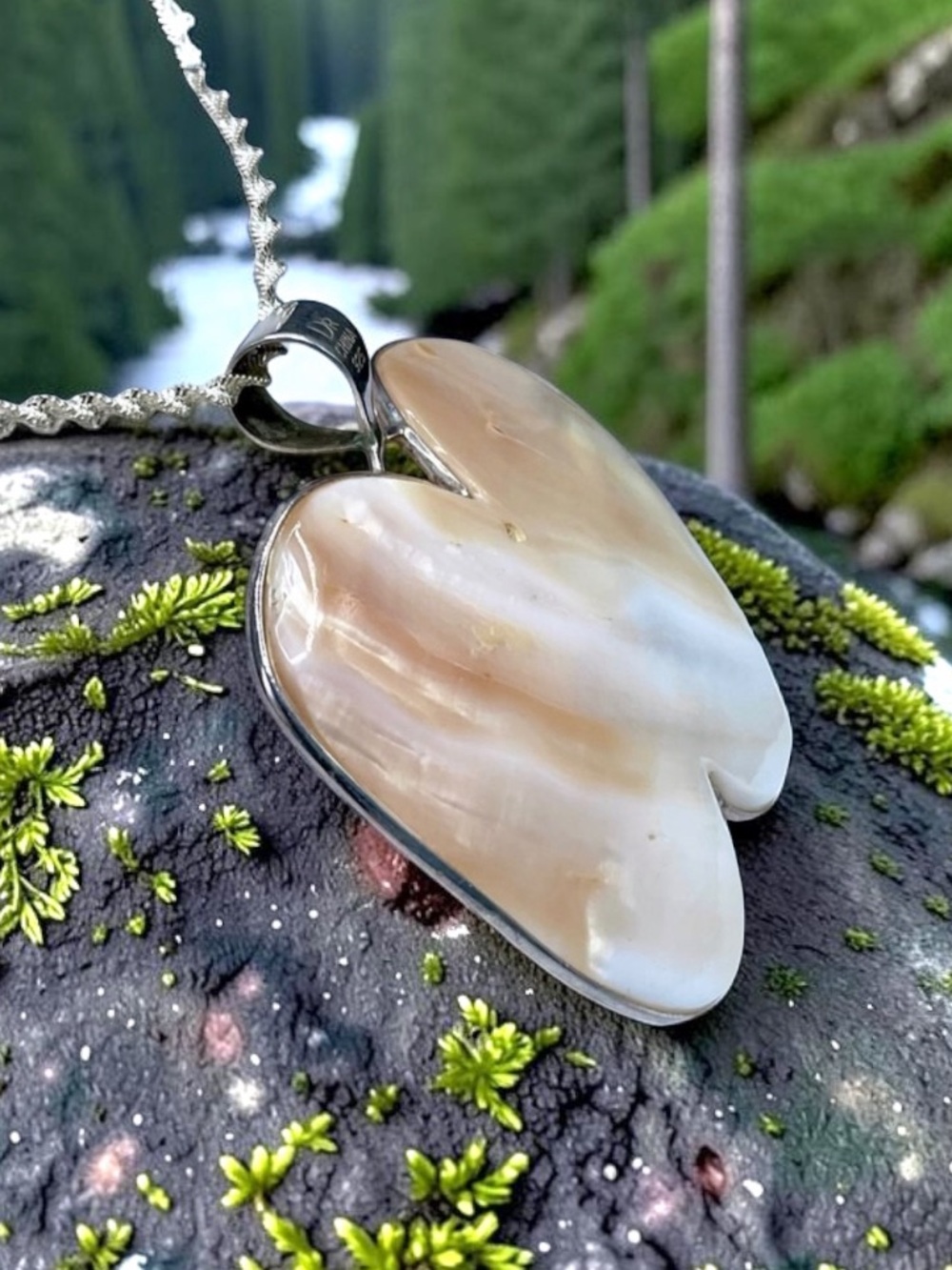 🌺HUGE and Rare Jay King Sterling & Mother of Pearl Necklace